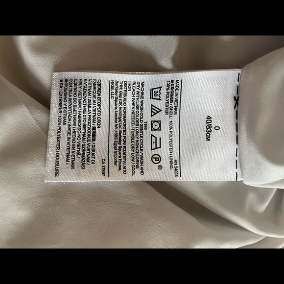 Silvery Gray Banana Republic above knee skirt - Picture 5 of 5